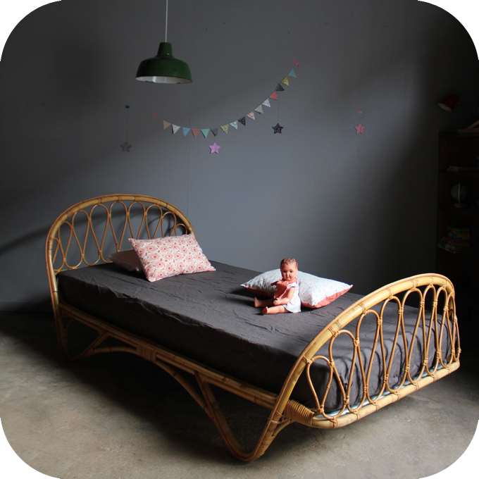 Lit rotin vintage - Corbeille - C554