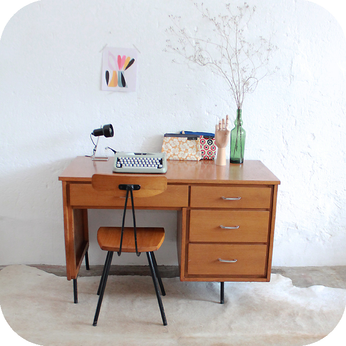  Bureau Vintage