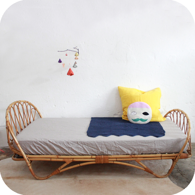 Lit enfant rotin vintage - D495