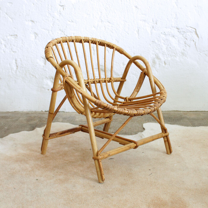 Fauteuil rotin enfant vintage - F466 – Image 4