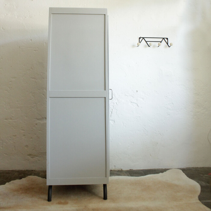 Armoire vestiaire vintage - F449 – Image 9