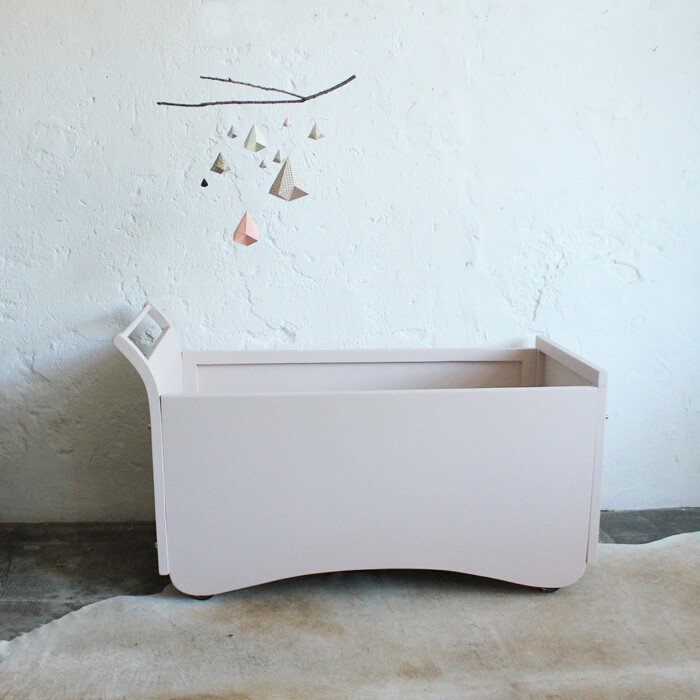 Lit bébé bois vintage - B511