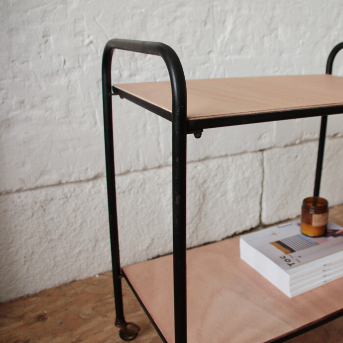 Table d'appoint vintage – Image 2