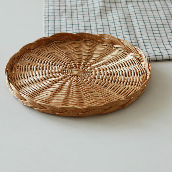 Plateau en osier vintage - K326