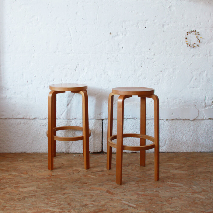Tabouret bois cintré vintage