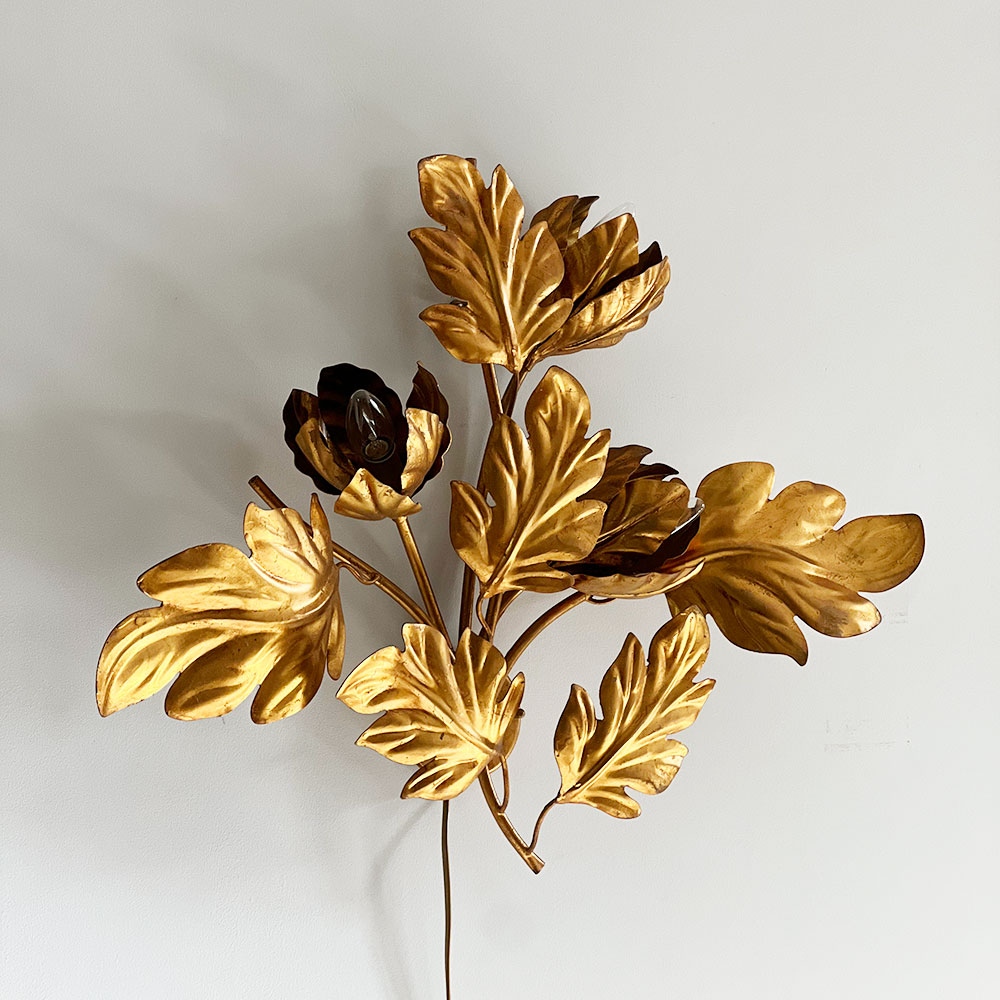 Applique florale en métal doré - Hans Kögl – Image 2