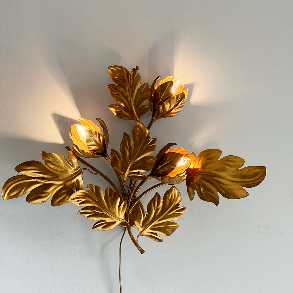 Applique florale en métal doré - Hans Kögl