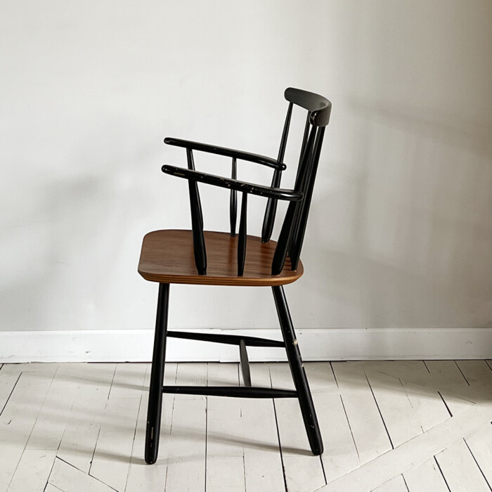 Fauteuil type Tapiovaara avec accoudoirs – Image 4