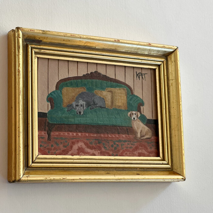 Peinture Les deux chiens au canapé vert – Image 2