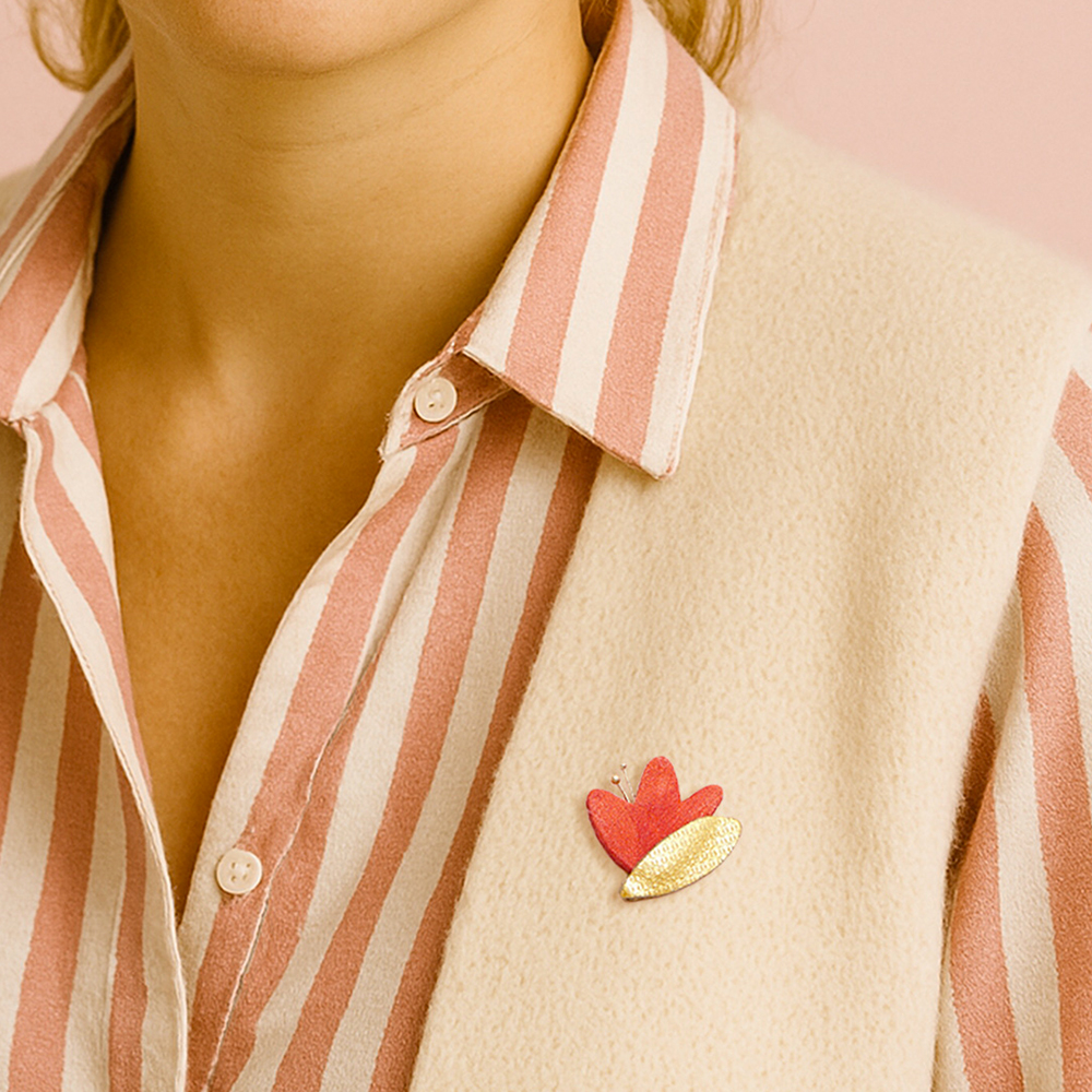 Pins-Hana-cuir-terracota-or-lindiscrete-6